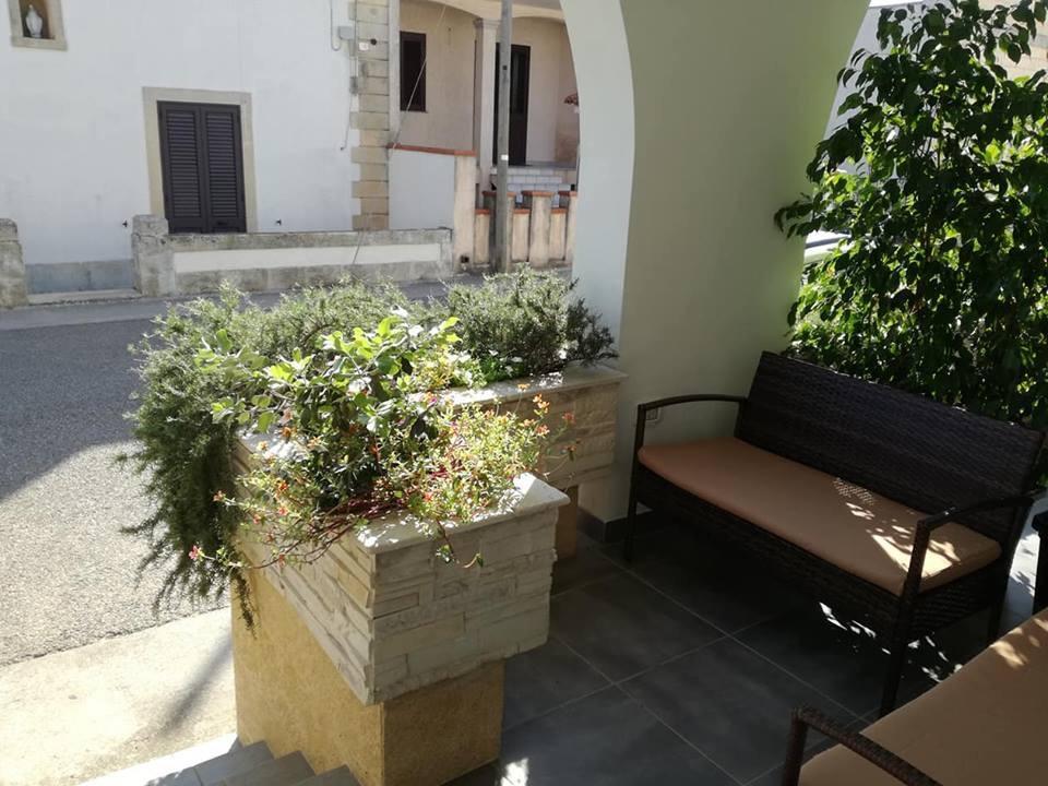 Vianova Affittacamere Giurdignano Exterior foto